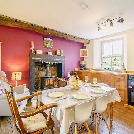Hébergement de vacances 3 Bed In Kirkby Stephen 88517 *